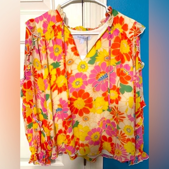 Sugarlips Floral Blouse - Picture 1 of 1
